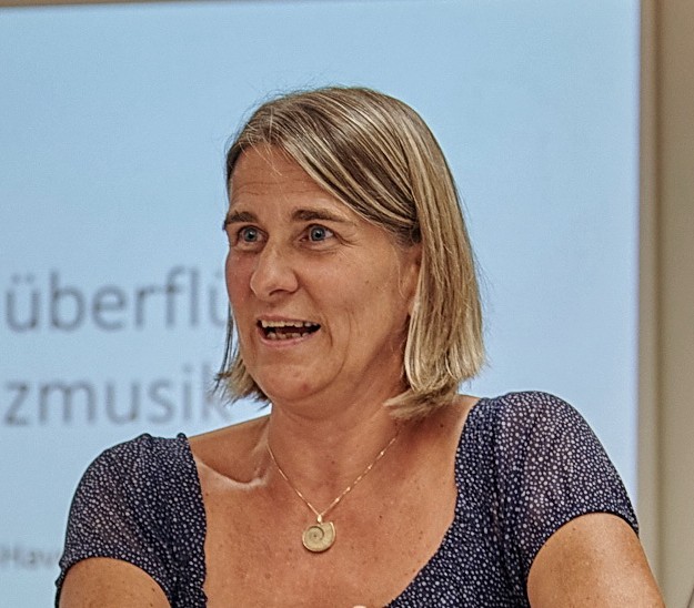 Dr.in Katharina Pecher